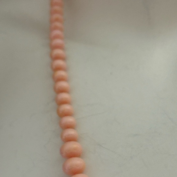 5/$25 vintage 1970 acrylic Elegant Pink Beaded Necklace 💓 - Picture 5 of 7